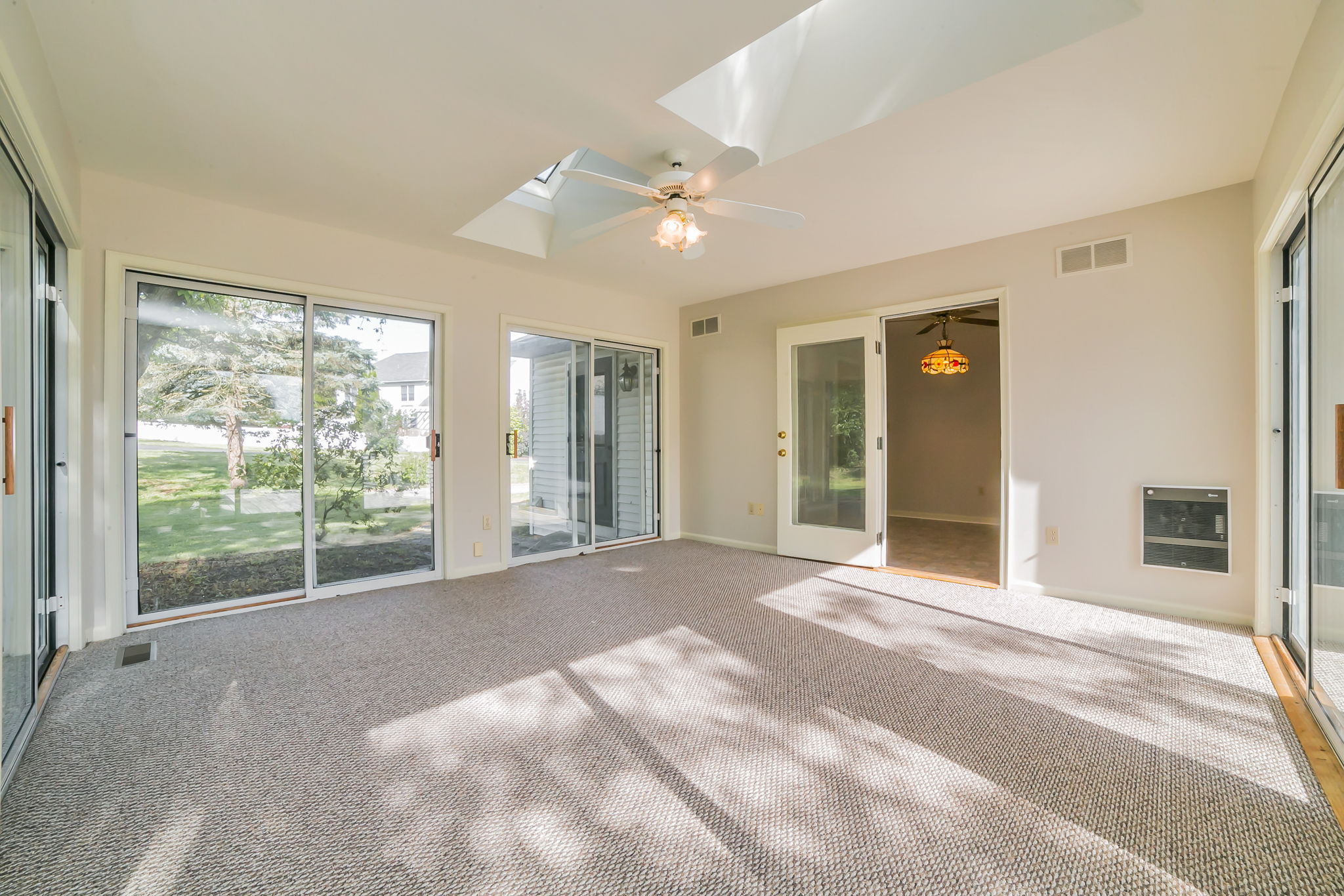  1662 Kevin Dr, Bethlehem, PA 18015, US Photo 17