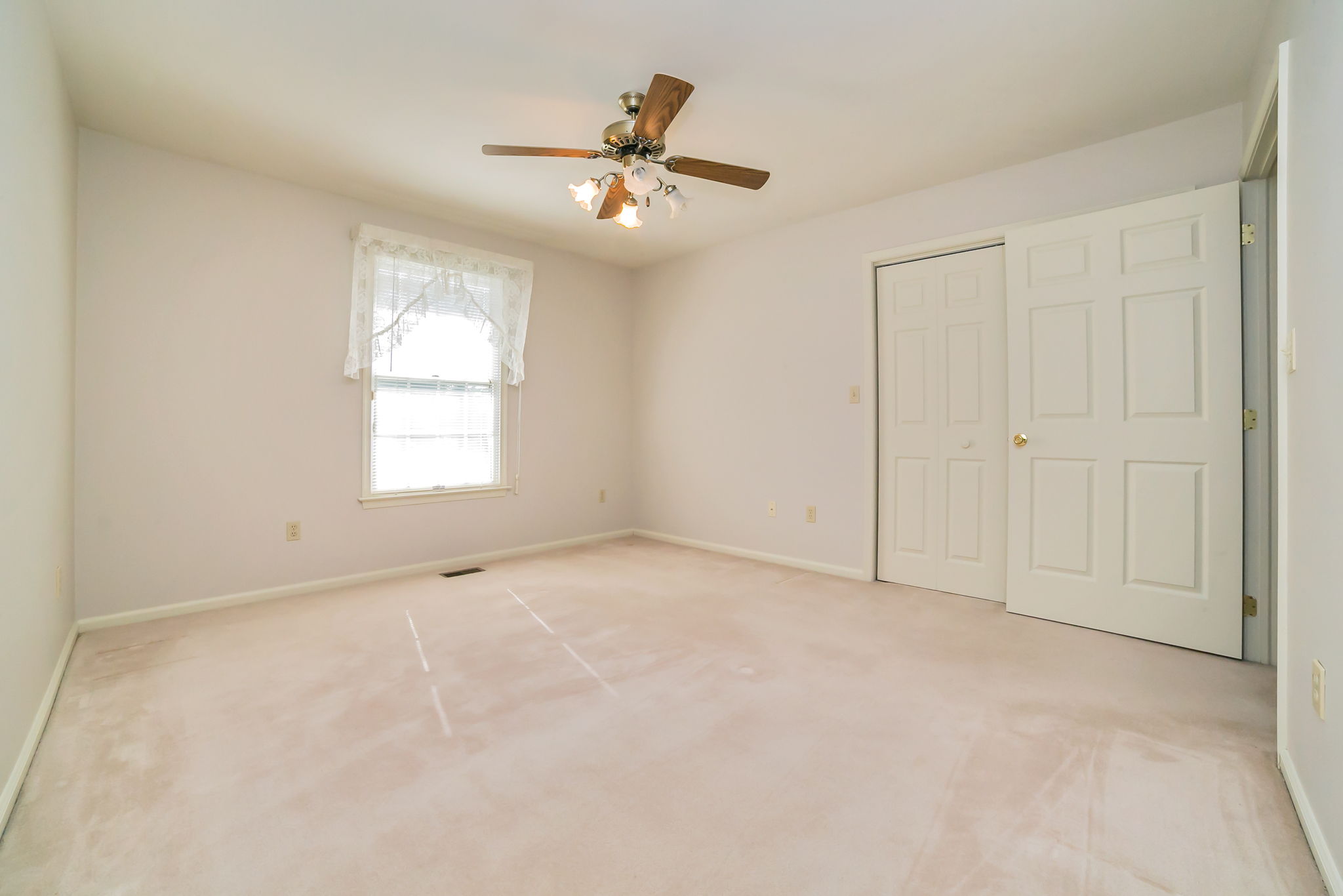  1662 Kevin Dr, Bethlehem, PA 18015, US Photo 24