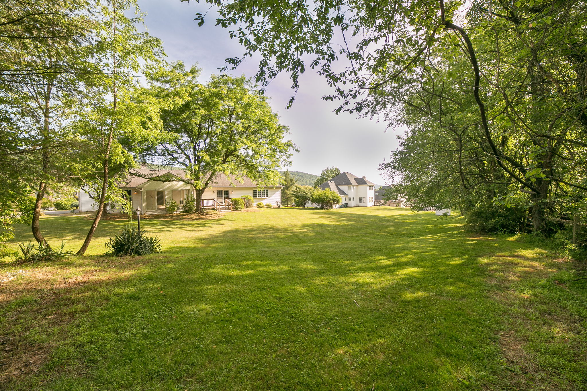  1662 Kevin Dr, Bethlehem, PA 18015, US Photo 31