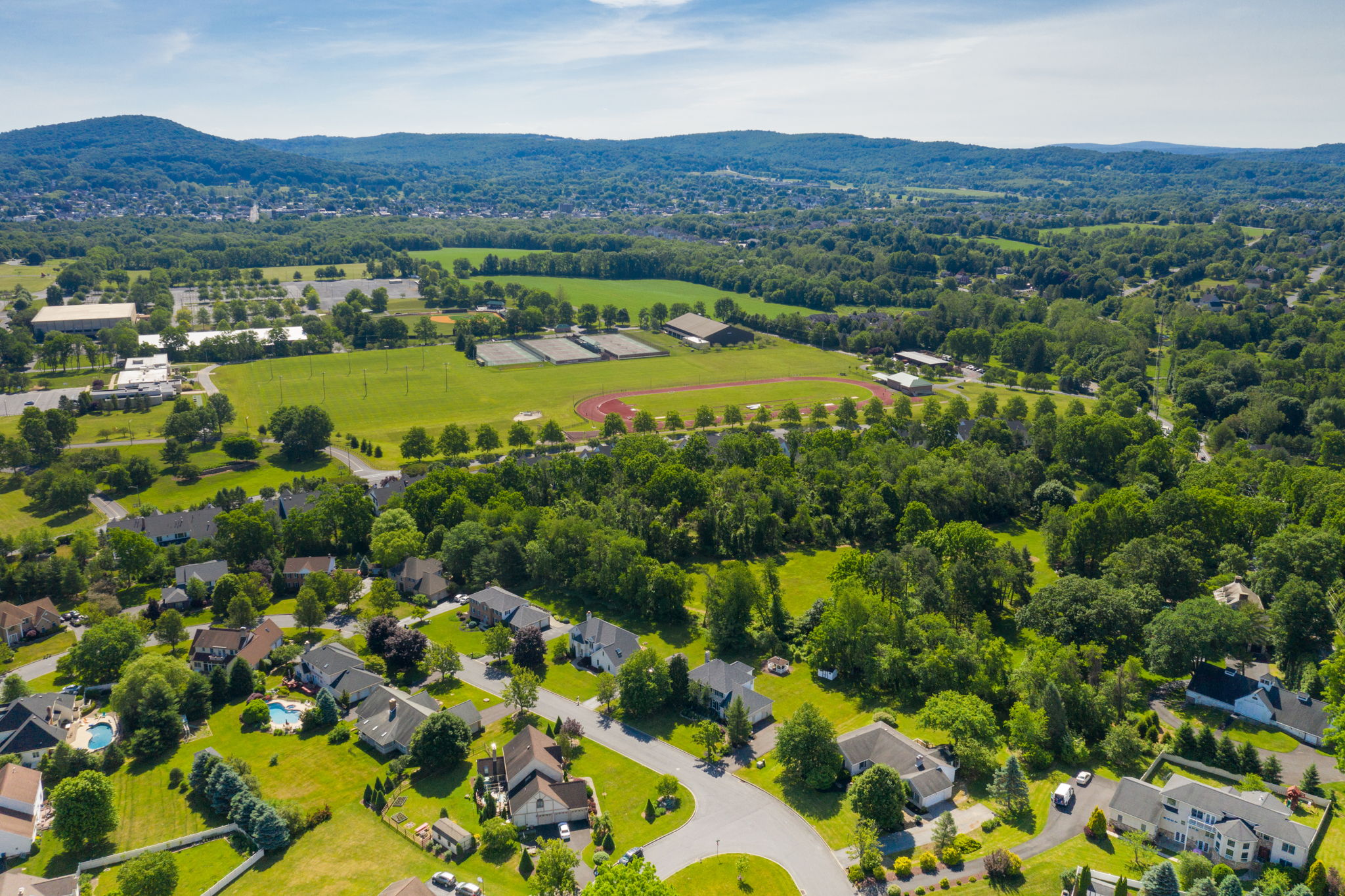  1662 Kevin Dr, Bethlehem, PA 18015, US Photo 45