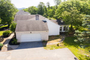  1662 Kevin Dr, Bethlehem, PA 18015, US Photo 31