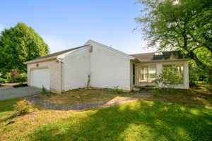  1662 Kevin Dr, Bethlehem, PA 18015, US Photo 32