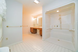  1662 Kevin Dr, Bethlehem, PA 18015, US Photo 20