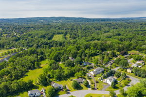  1662 Kevin Dr, Bethlehem, PA 18015, US Photo 45