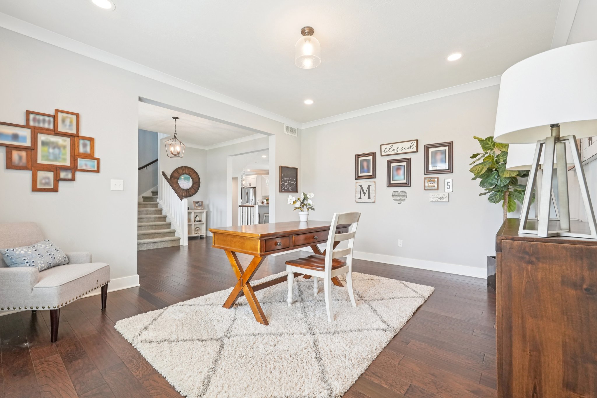 Holly Oak Dr-S1404-026.jpg