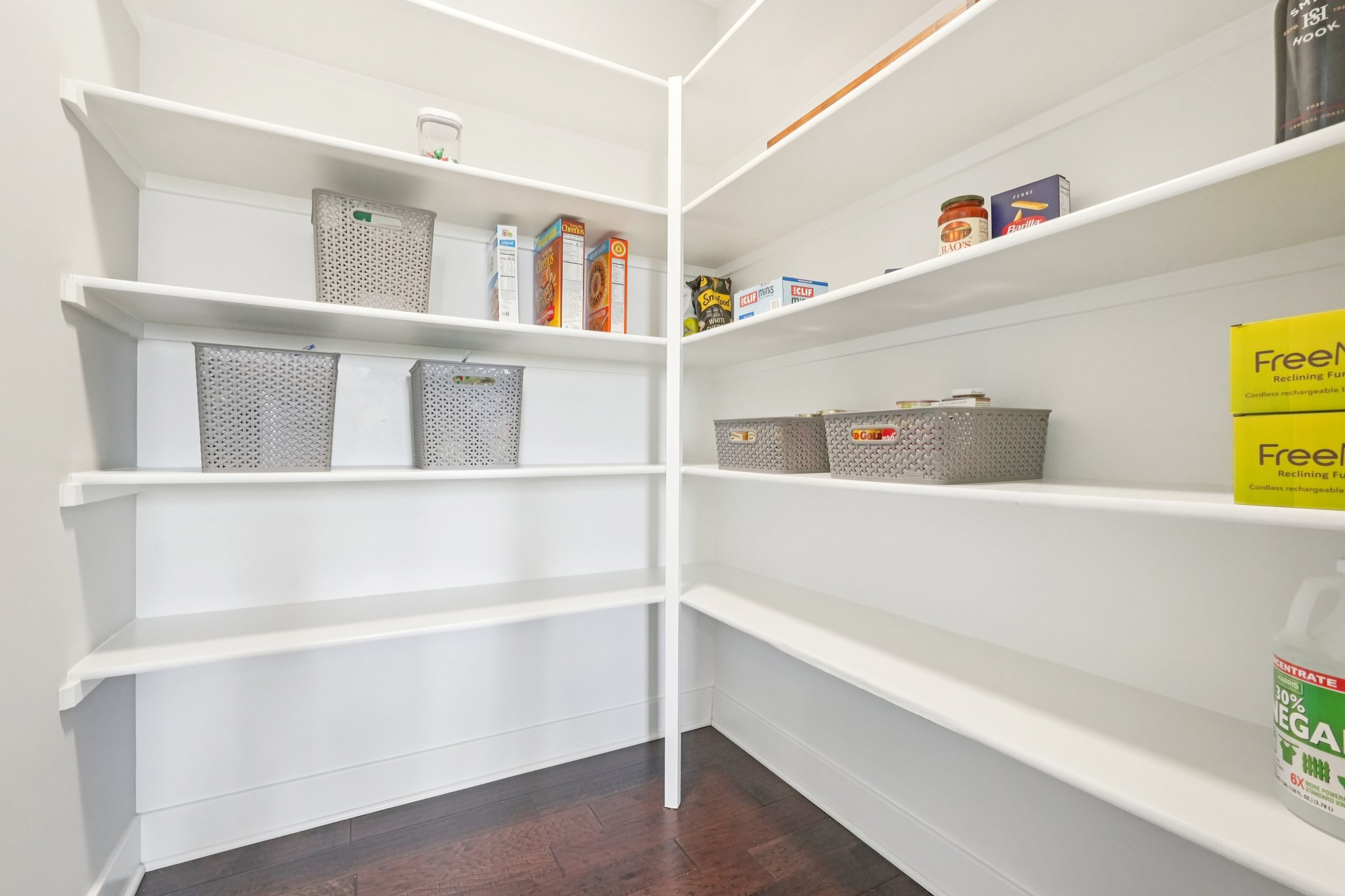 Holly Oak Dr-S1404-027.jpg