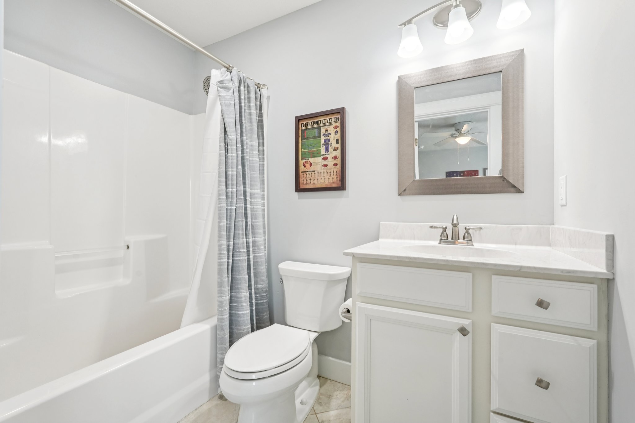 Holly Oak Dr-S1404-042.jpg