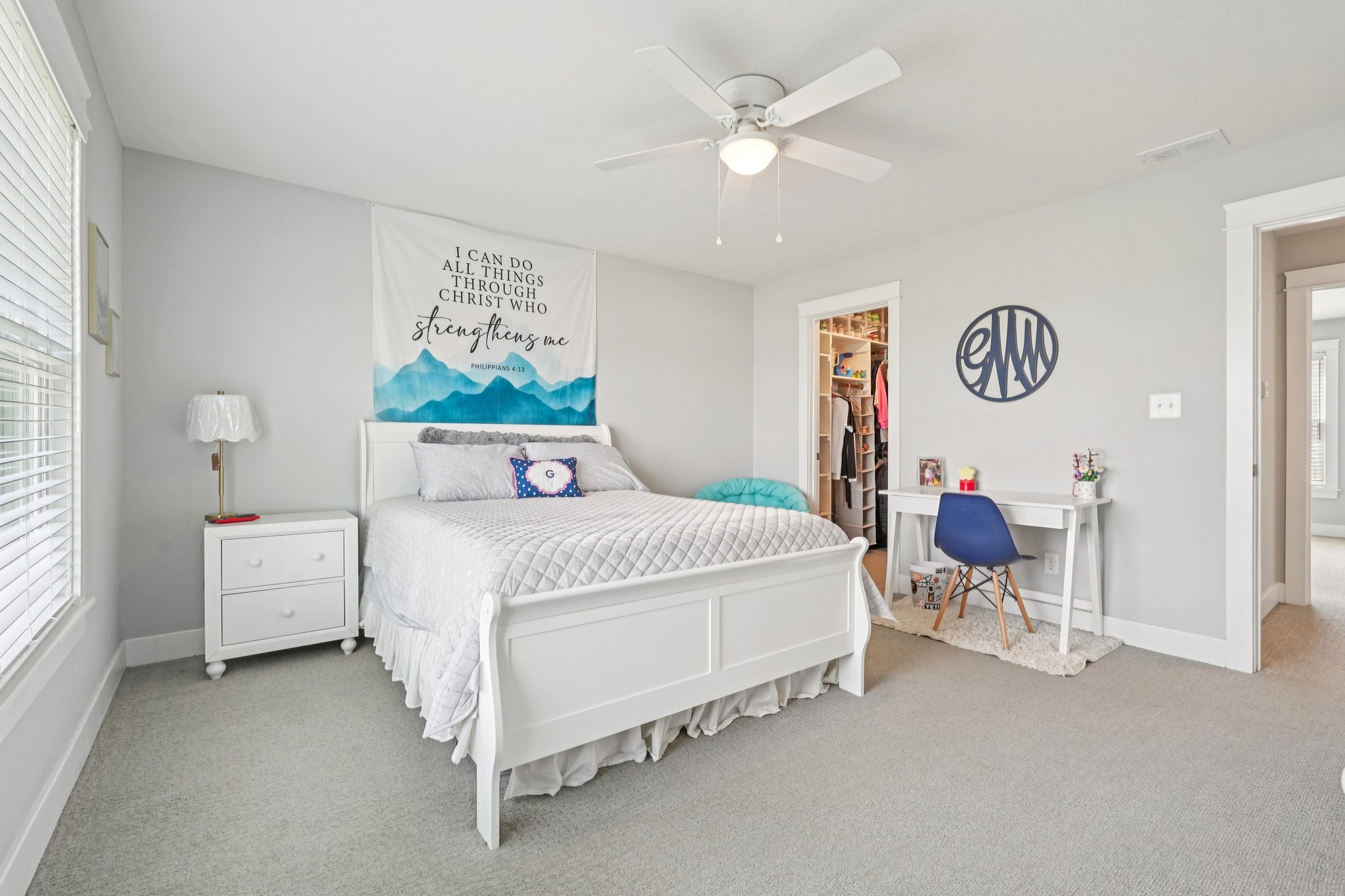 Holly Oak Dr-S1404-048.jpg