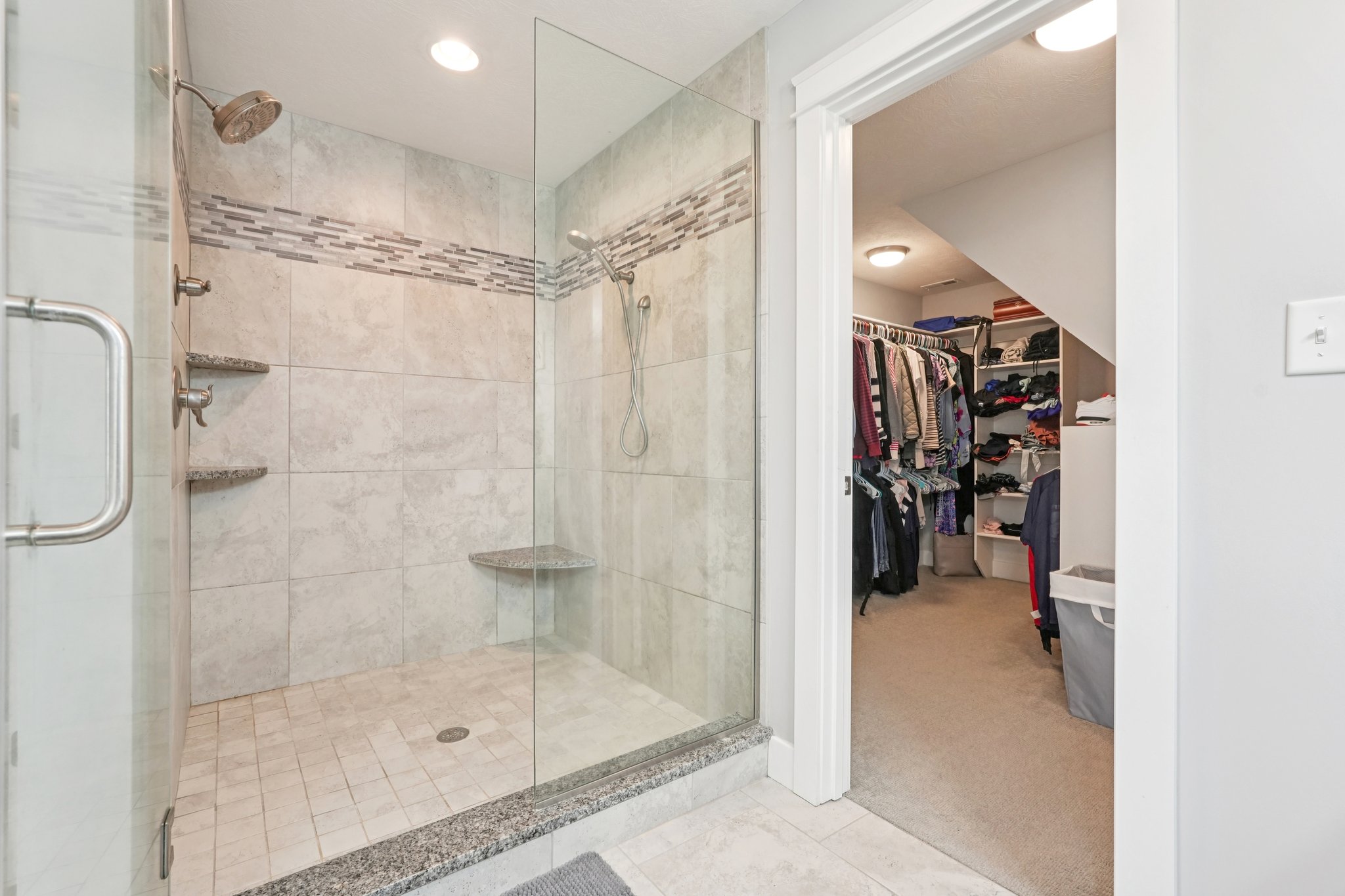 Holly Oak Dr-S1404-061.jpg