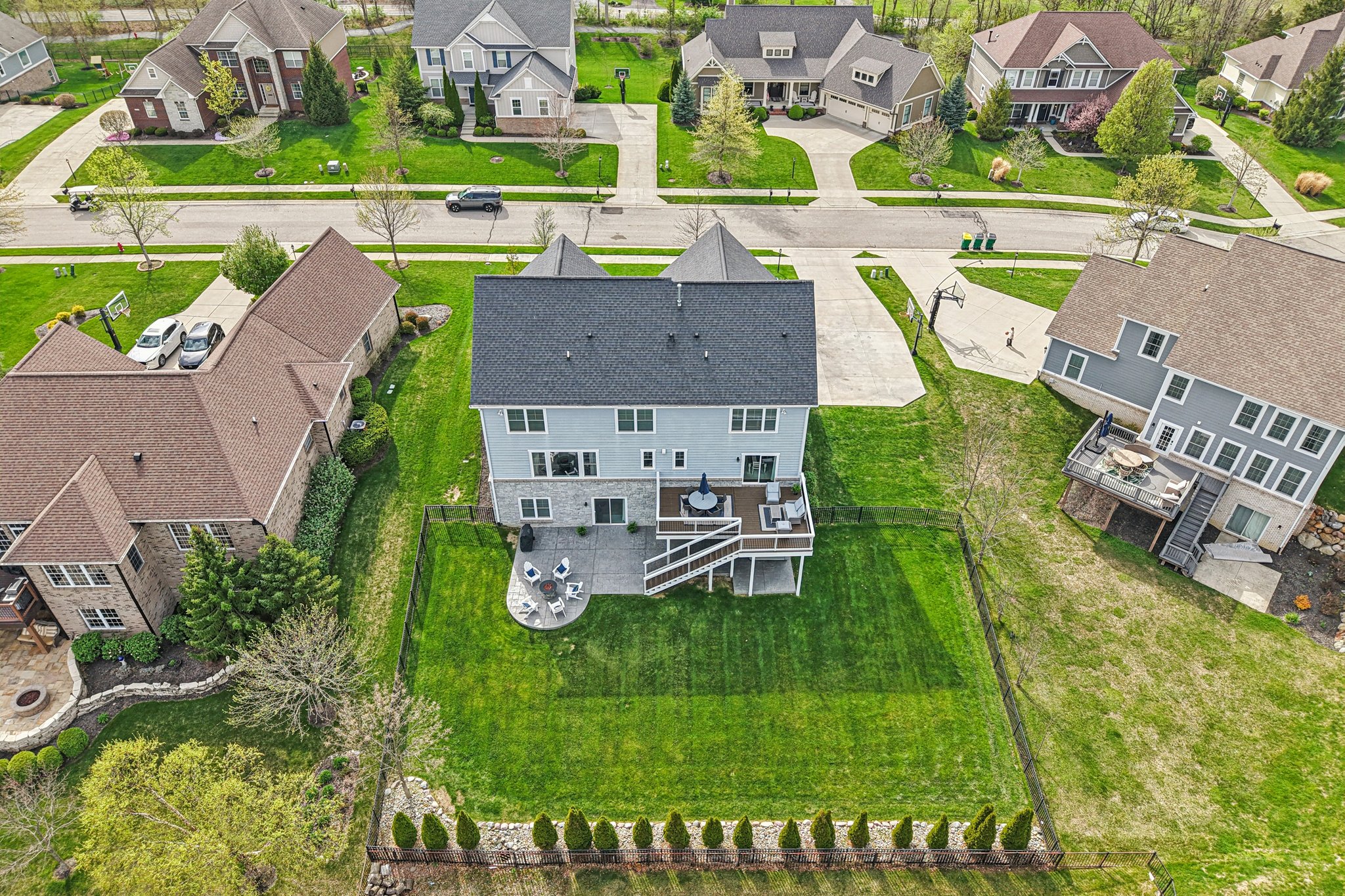 Holly Oak Dr-S1404-125.jpg