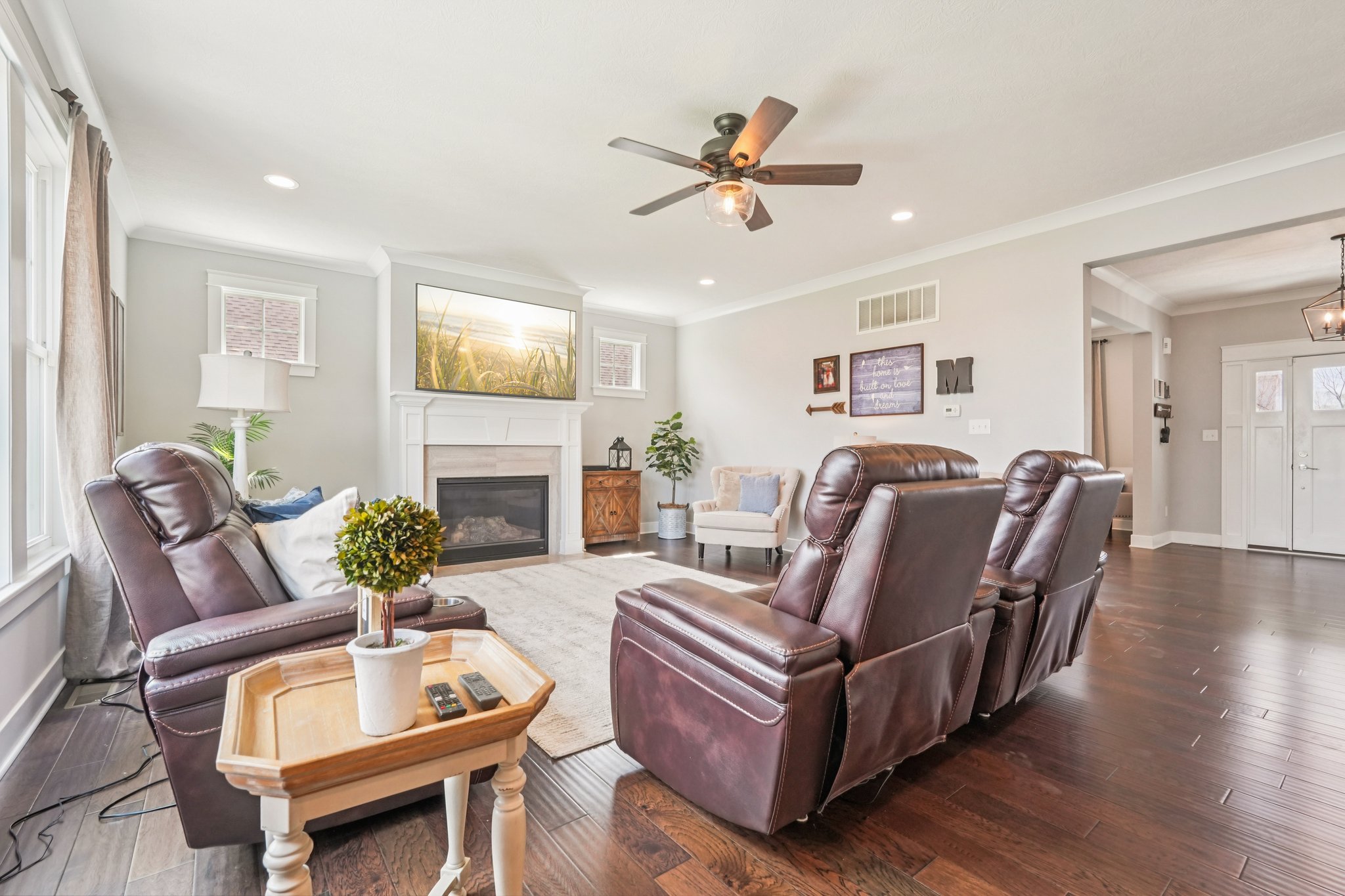 Holly Oak Dr-S1404-008r.jpg