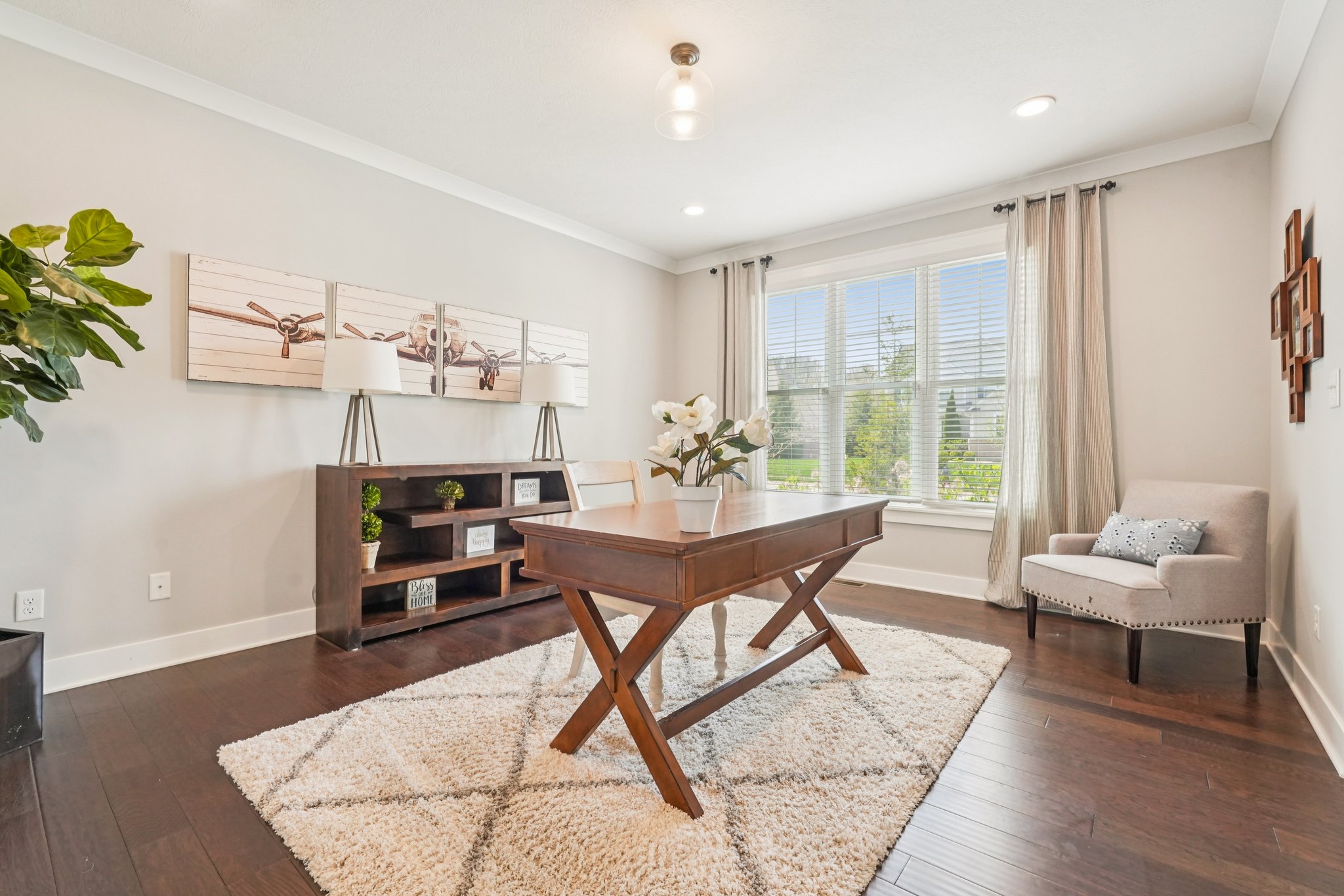 Holly Oak Dr-S1404-025r.jpg