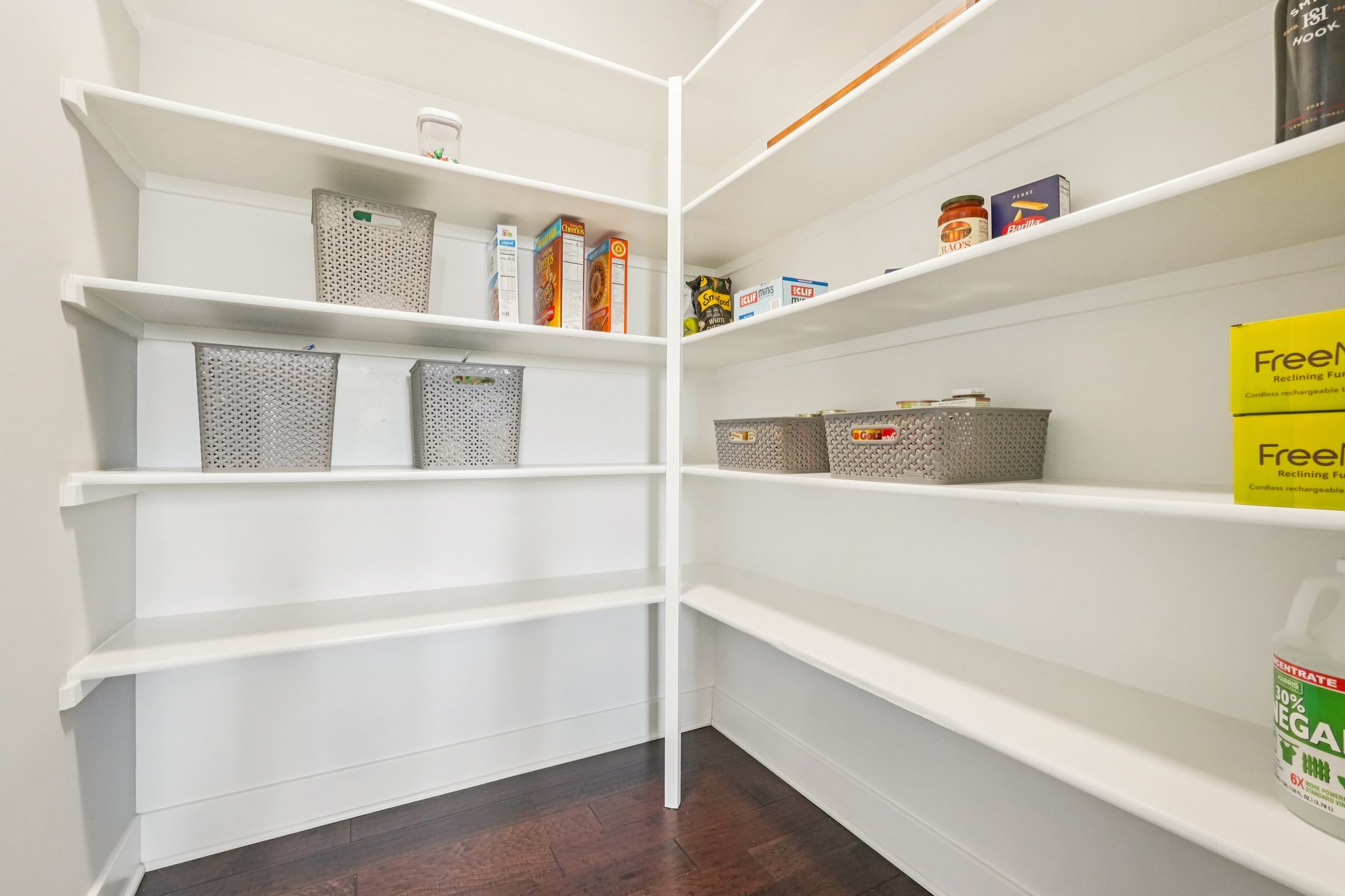 Holly Oak Dr-S1404-027r.jpg