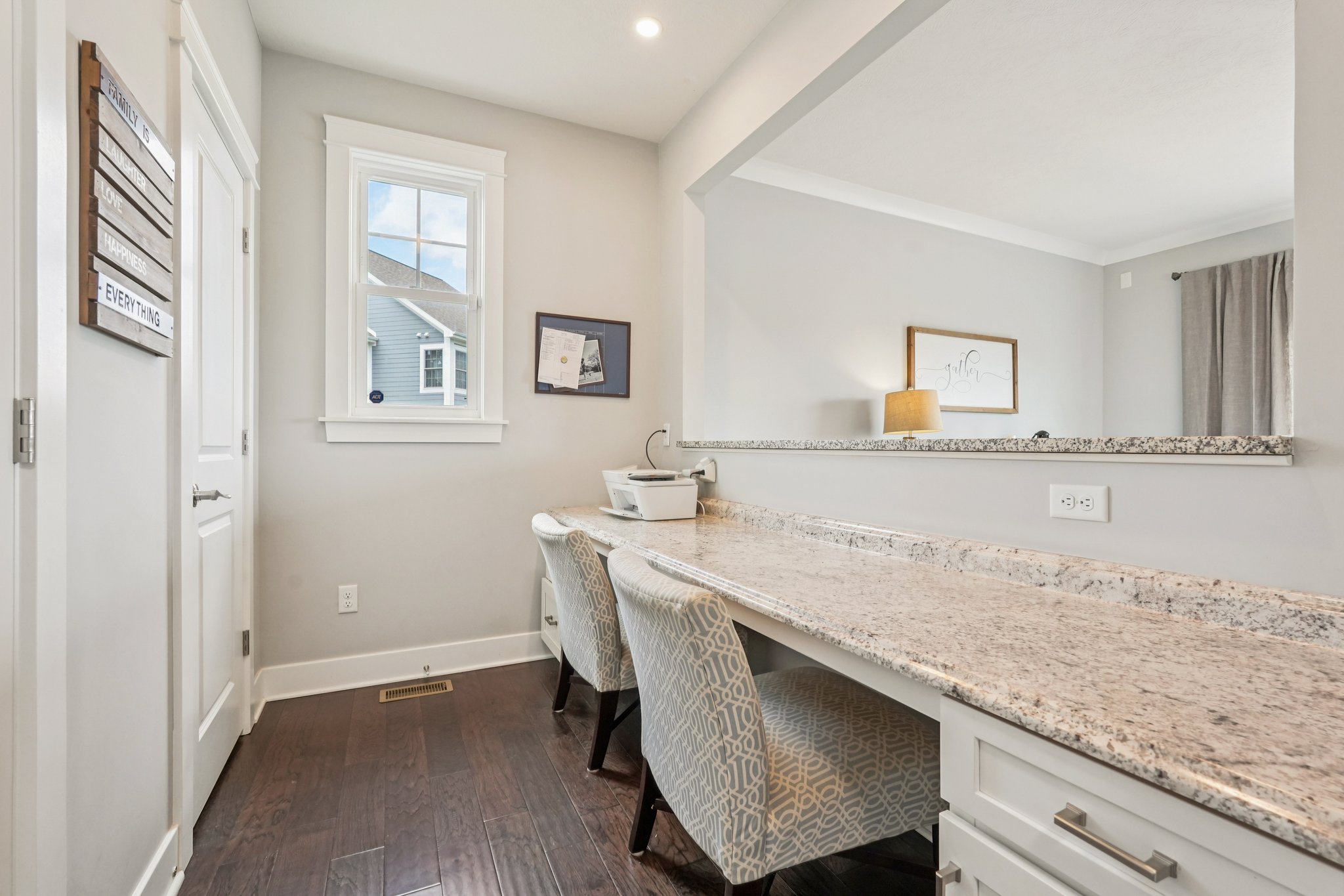 Holly Oak Dr-S1404-032r.jpg