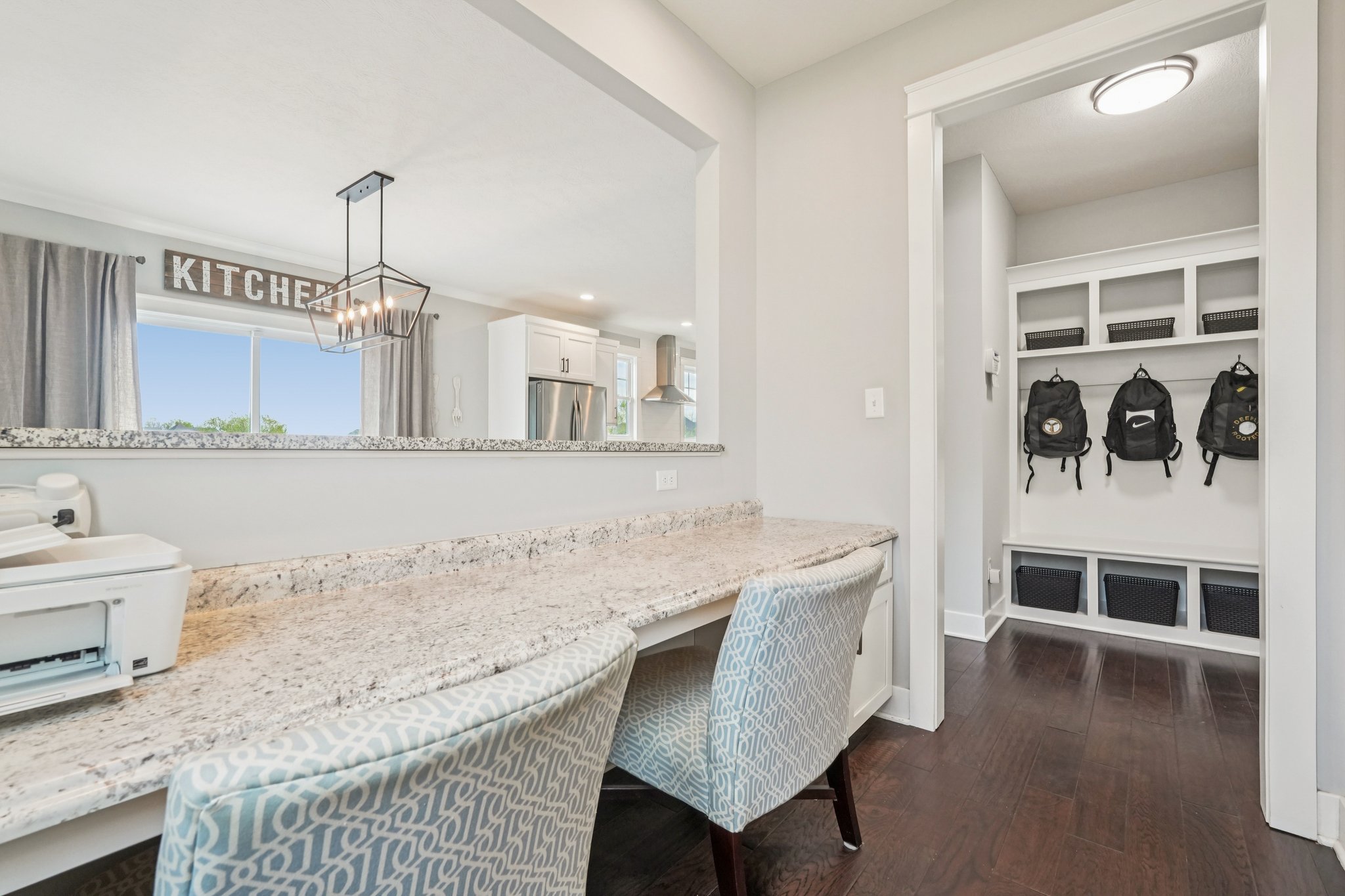 Holly Oak Dr-S1404-033r.jpg