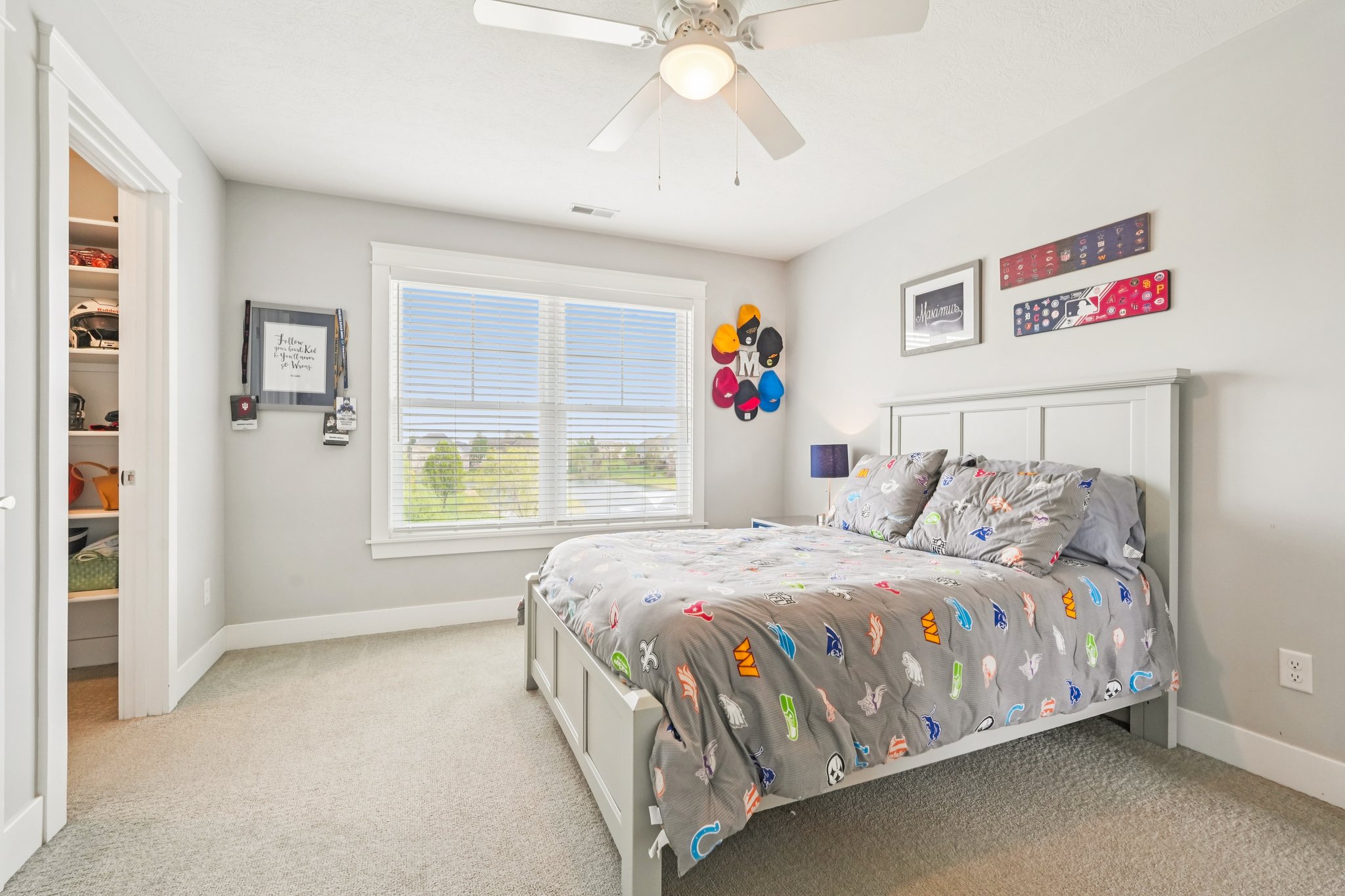 Holly Oak Dr-S1404-039r.jpg