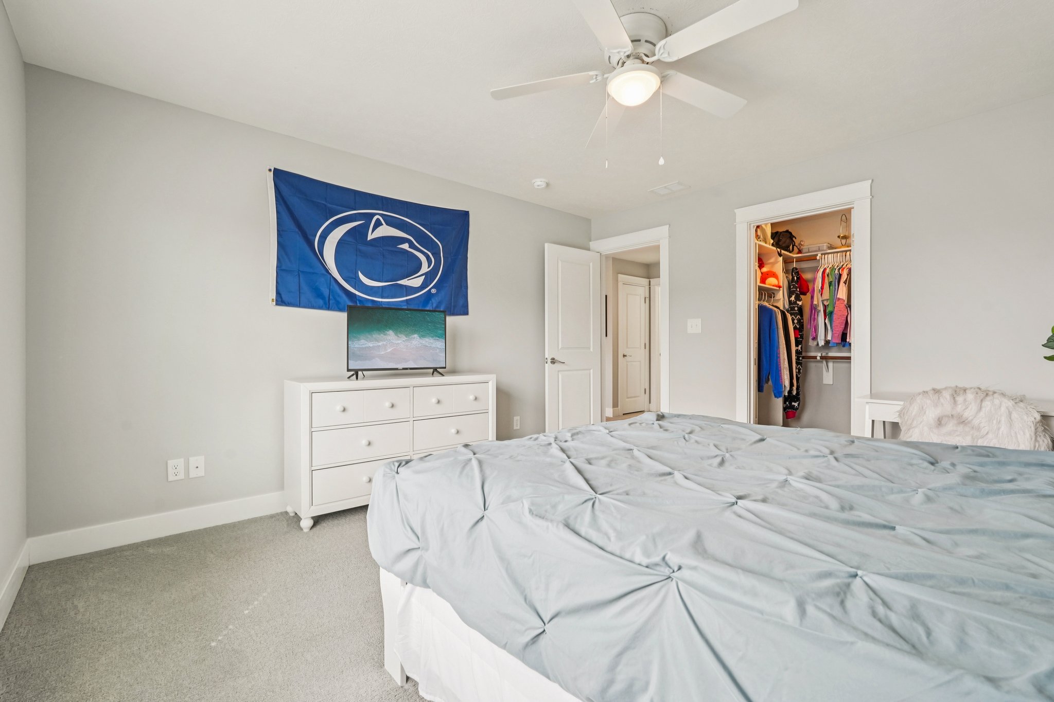 Holly Oak Dr-S1404-053r.jpg