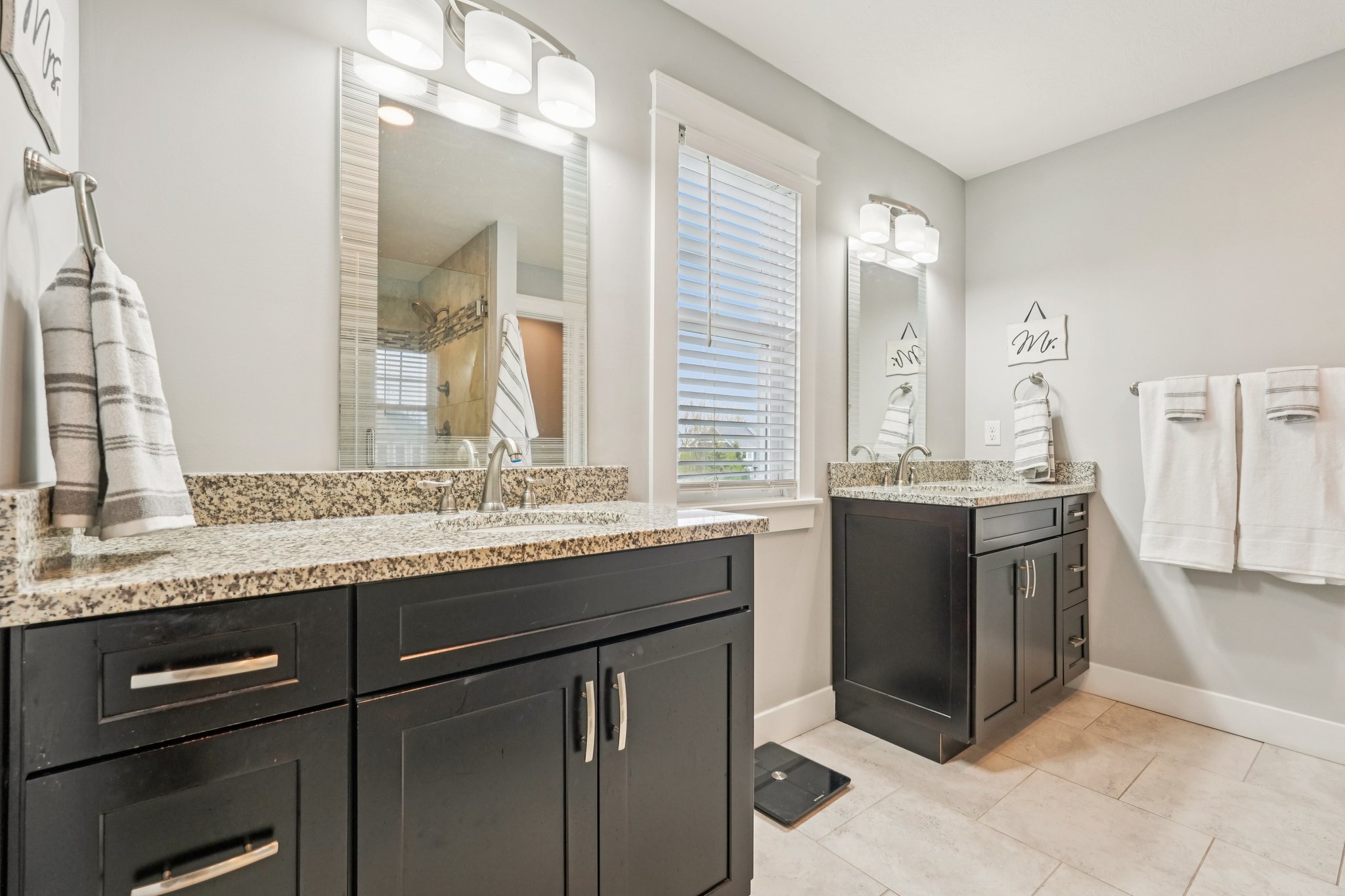 Holly Oak Dr-S1404-060r.jpg