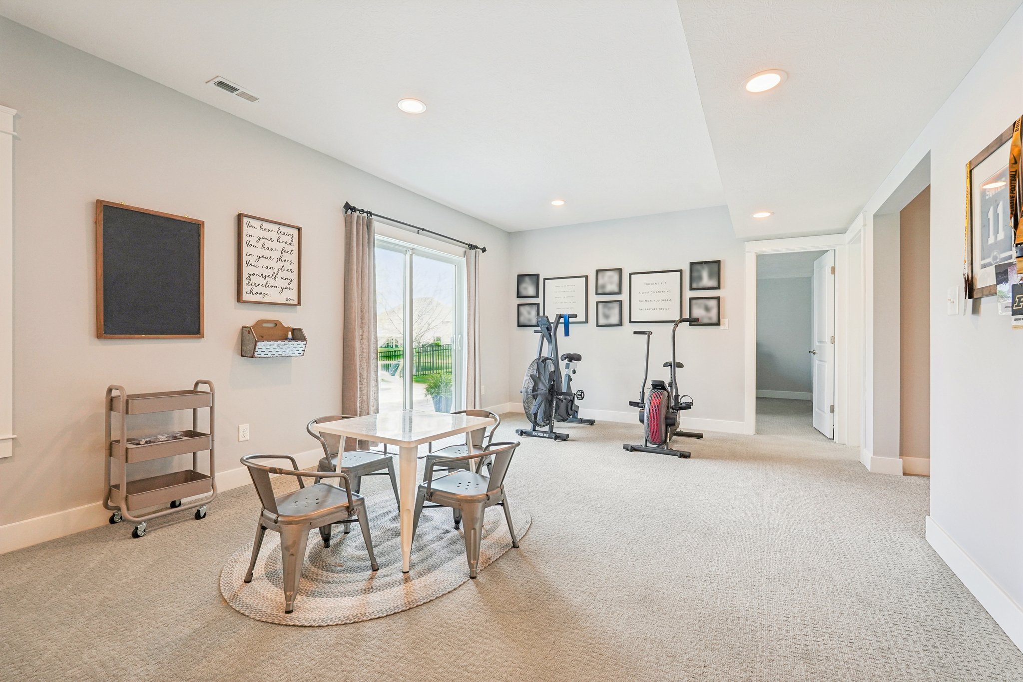 Holly Oak Dr-S1404-083r.jpg