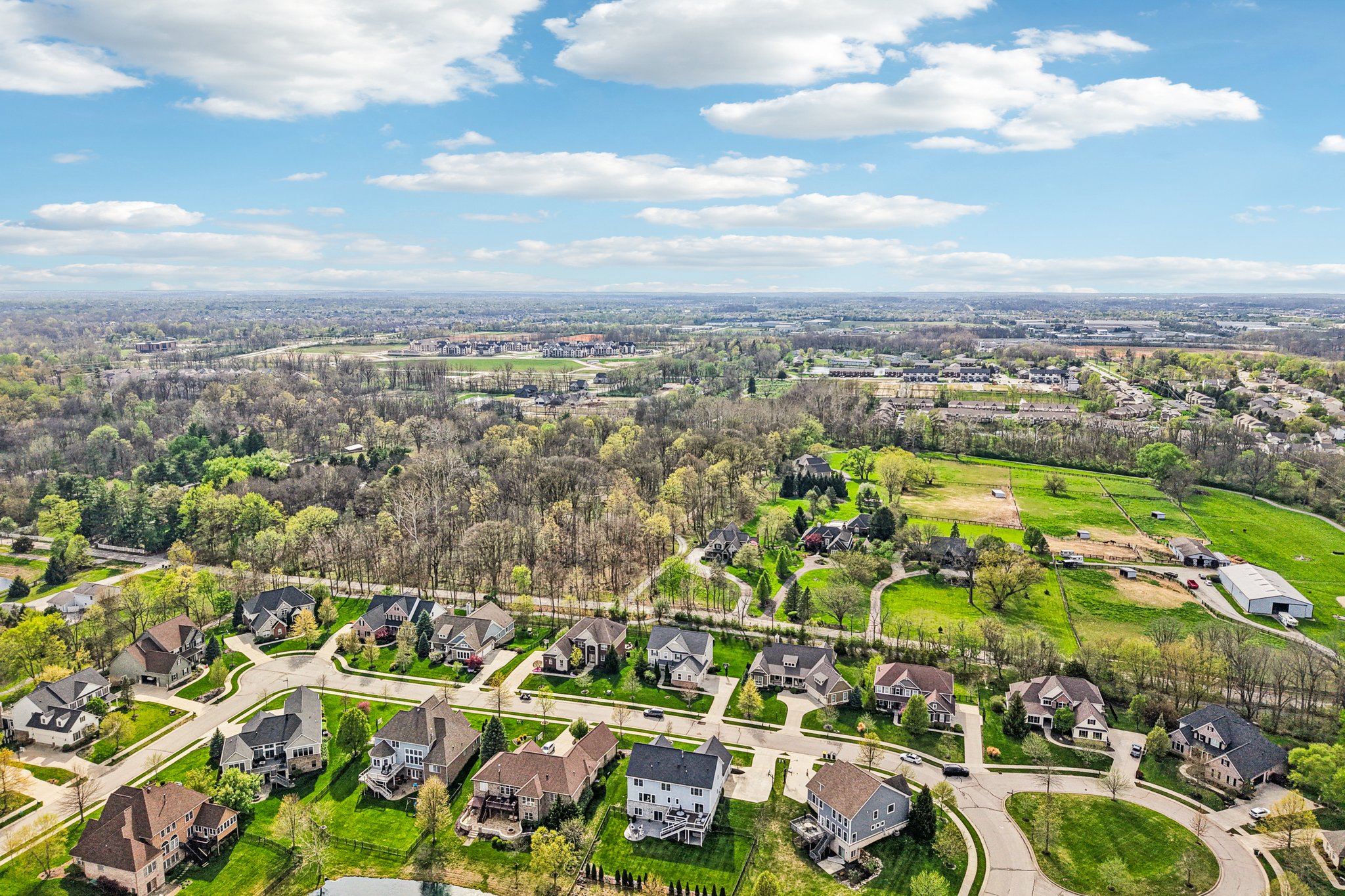 Holly Oak Dr-S1404-122r.jpg