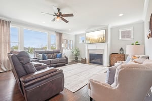 Holly Oak Dr-S1404-007.jpg