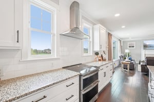 Holly Oak Dr-S1404-021.jpg