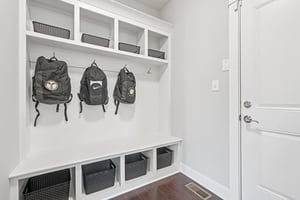 Holly Oak Dr-S1404-030.jpg