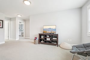 Holly Oak Dr-S1404-036.jpg