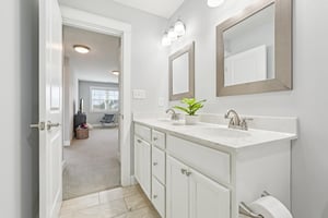 Holly Oak Dr-S1404-046.jpg