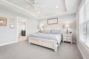 Holly Oak Dr-S1404-069.jpg