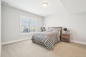 Holly Oak Dr-S1404-073.jpg