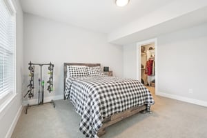 Holly Oak Dr-S1404-074.jpg