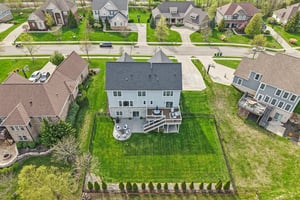 Holly Oak Dr-S1404-125.jpg