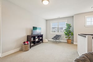 Holly Oak Dr-S1404-034r.jpg