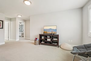 Holly Oak Dr-S1404-036r.jpg