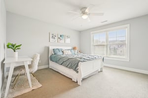 Holly Oak Dr-S1404-051r.jpg