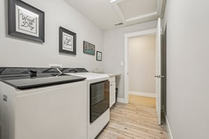 Holly Oak Dr-S1404-058r.jpg