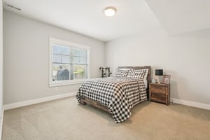 Holly Oak Dr-S1404-073r.jpg