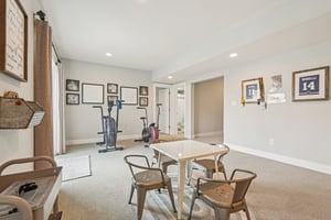 Holly Oak Dr-S1404-085r.jpg