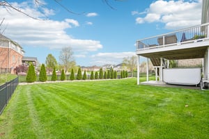 Holly Oak Dr-S1404-104r.jpg