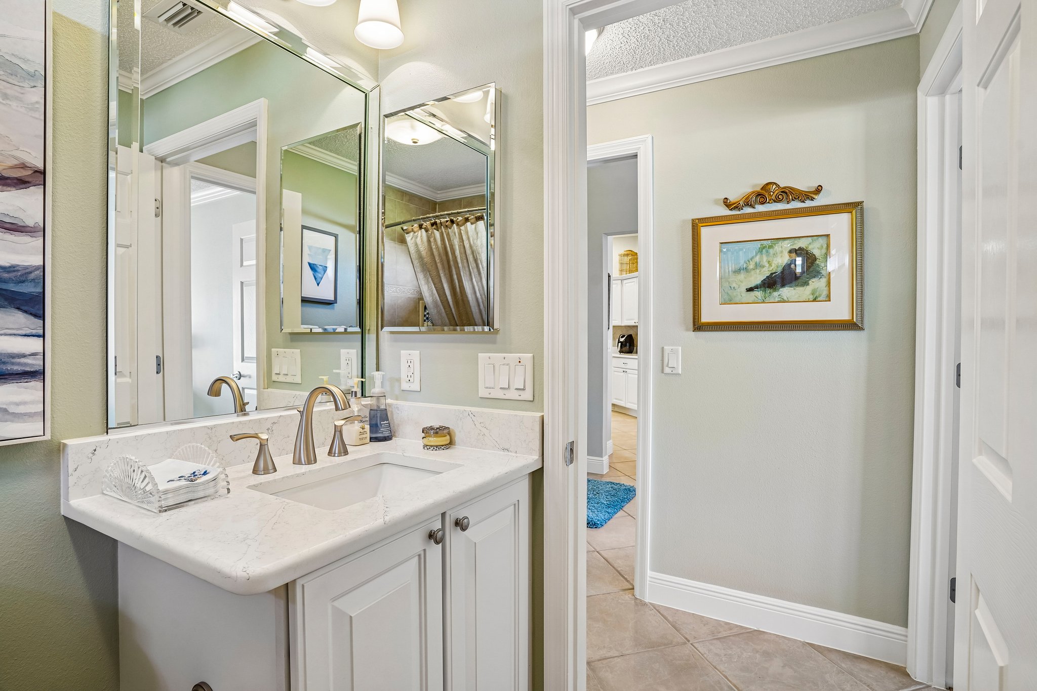 Duffy Loop-S2409-029.jpg