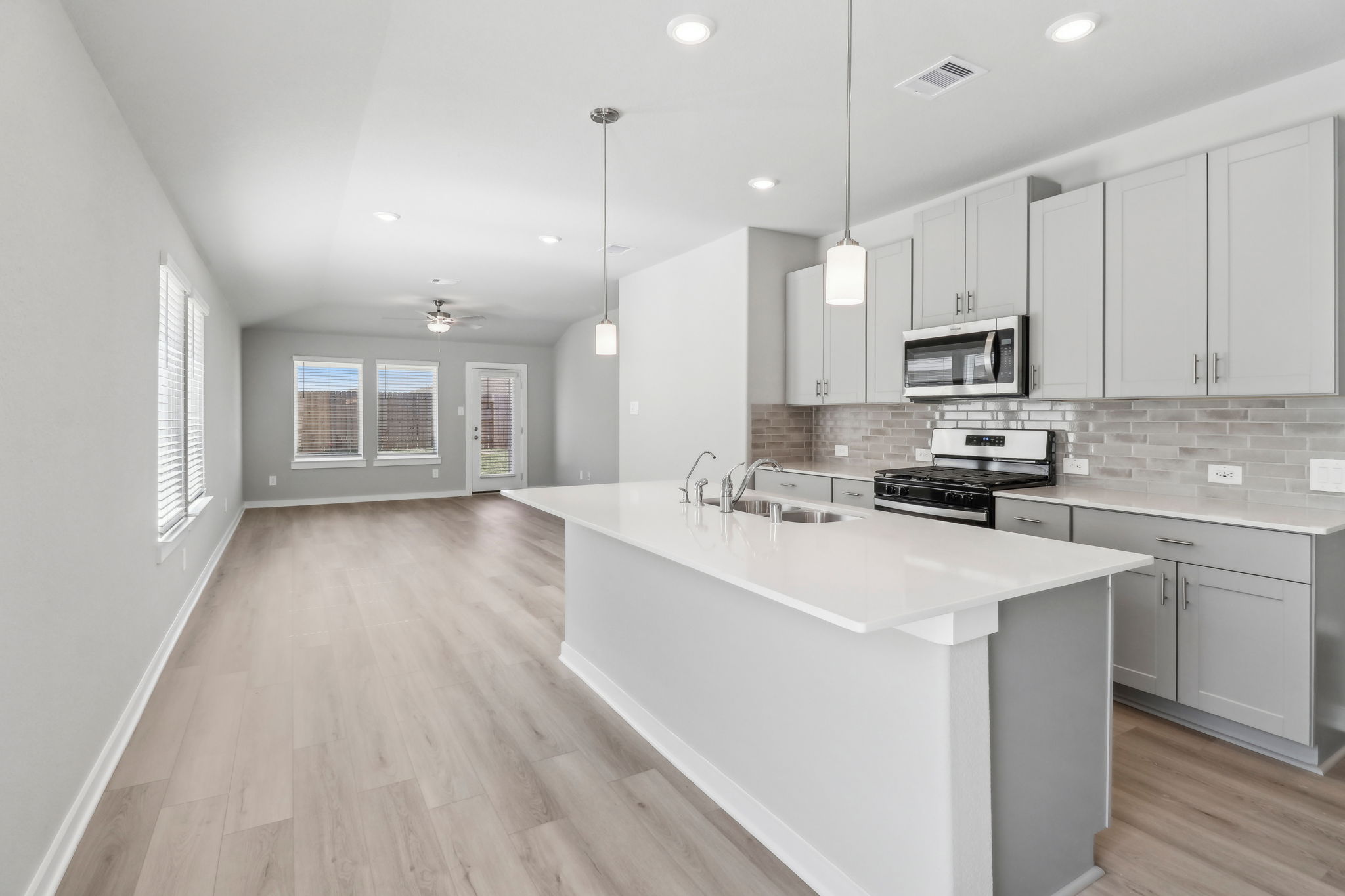 Houston - Mavera - 16648 Sterling Clf St, Conroe, TX 77302 - 009