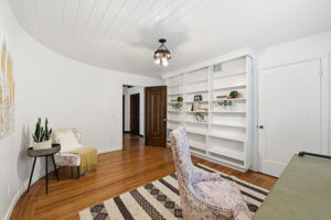 024_F8_1665 Middlefield Rd