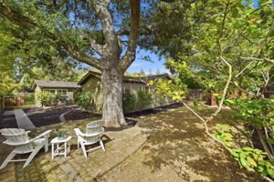 038_F8_1665 Middlefield Rd