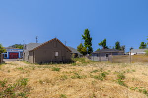  Photo 40