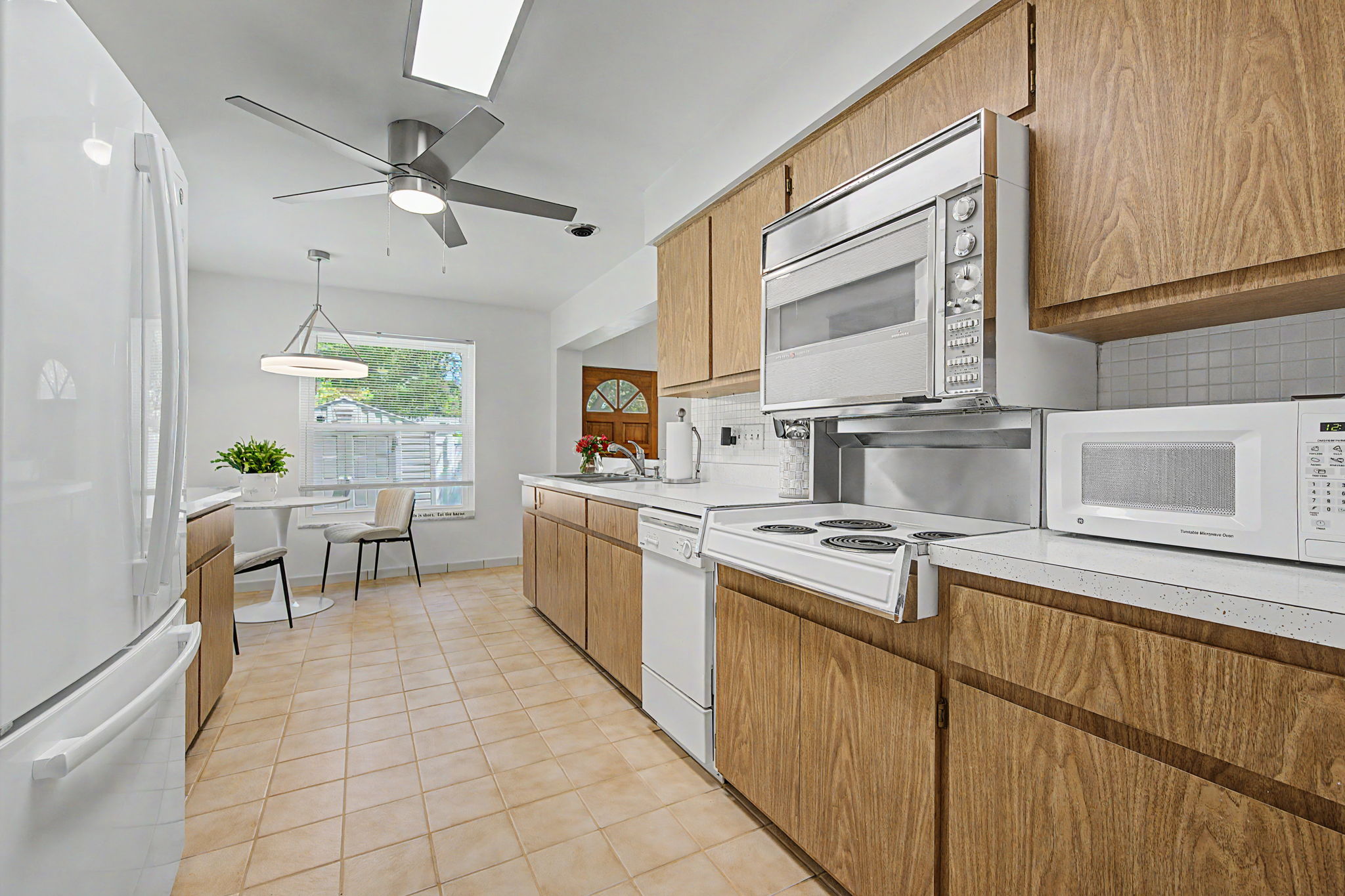 Kitchen1b