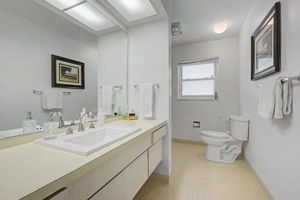 Bathroom2c