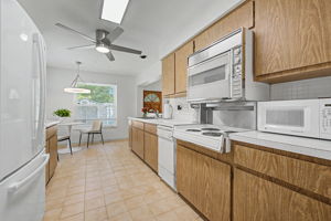 Kitchen1b