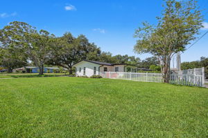 Sideyard1b