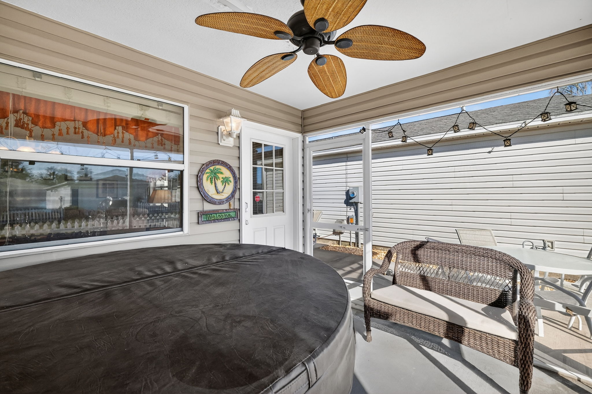 Front Lanai with Hot Tub
